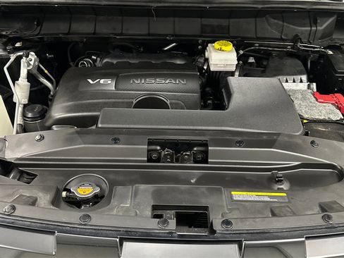 Certified 2022 Nissan Pathfinder Platinum w/ Cargo Package image 11