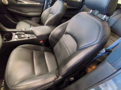 Used 2023 INFINITI QX50 Luxe image 9