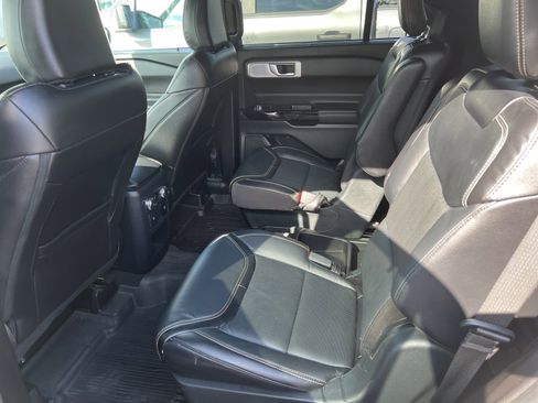 Used 2021 Ford Explorer ST w/ Equipment Group 401A image 4
