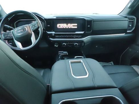Used 2022 GMC Sierra 1500 SLT w/ SLT Convenience Package image 10