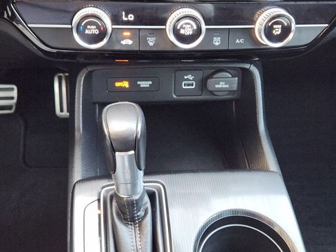Used 2023 Honda Civic Sport image 18