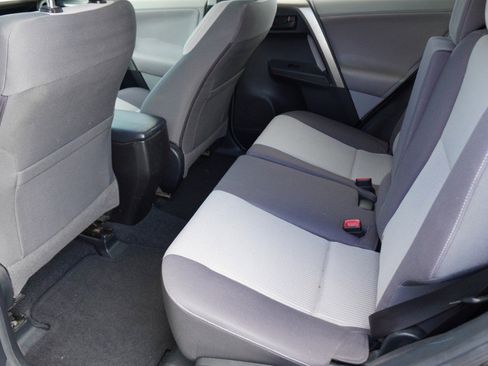 Used 2013 Toyota RAV4 XLE image 10