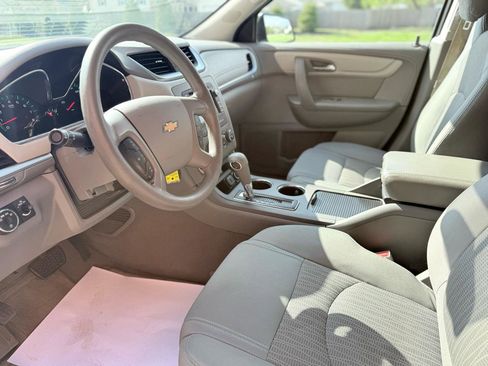 Used 2016 Chevrolet Traverse LS image 29