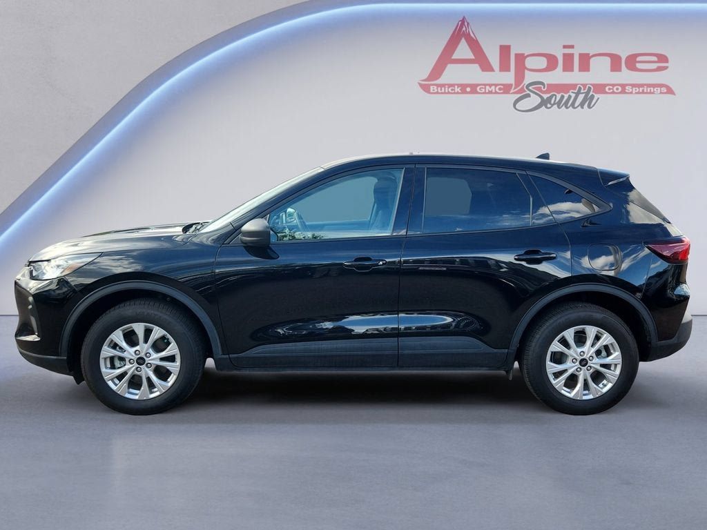 Used 2025 Ford Escape Active AWD/4WD image 2