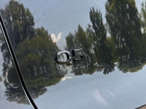Used 2025 Audi Q5 Premium Plus AWD/4WD image 46