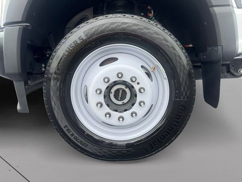 Used 2025 Ford F450 XL AWD/4WD image 9