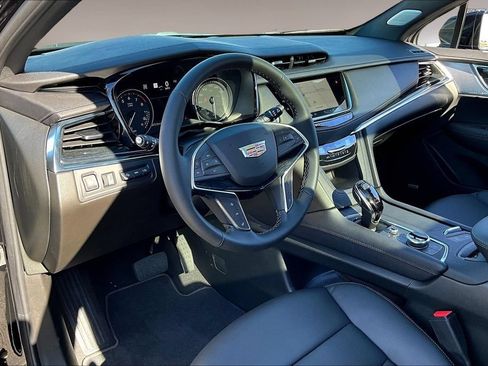 New 2026 Cadillac XT5 Premium Luxury w/ Driver Assist Package AWD/4WD image 6