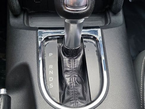 Used 2016 Ford Mustang GT Premium image 17