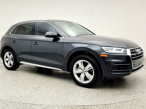 Used 2019 Audi Q5 2.0T Premium Plus w/ Premium Plus Package AWD/4WD image 3