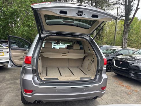 Used 2014 Jeep Grand Cherokee Overland image 14