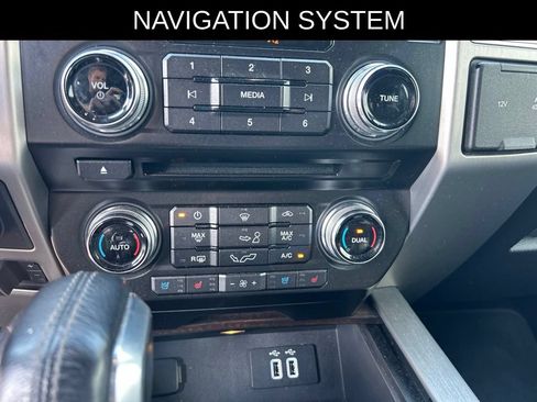 Used 2016 Ford F150 Platinum w/ Technology Package AWD/4WD image 18