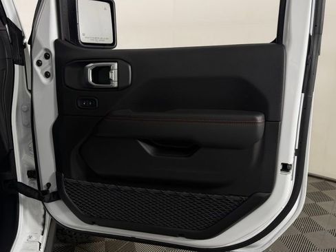 New 2026 Jeep Wrangler Unlimited Rubicon AWD/4WD image 30