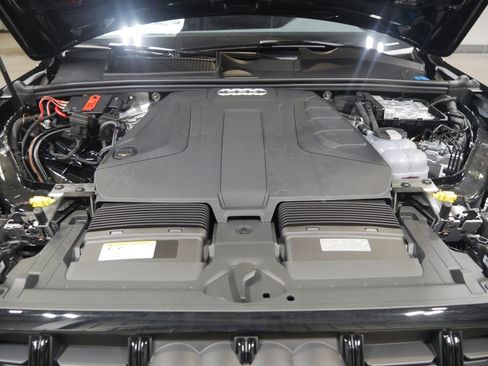 New 2026 Audi Q7 2.0T Premium image 11