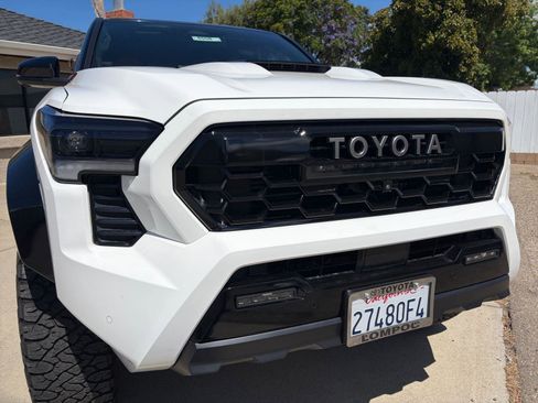 Certified 2025 Toyota Tacoma TRD Pro AWD/4WD image 30