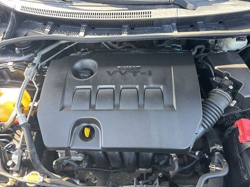 Used 2013 Toyota Corolla LE w/ Premium Pkg image 19