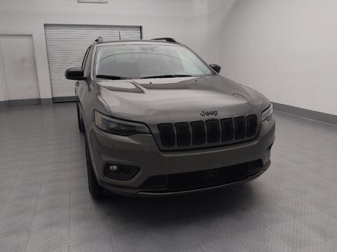 Used 2023 Jeep Cherokee Altitude Lux image 14