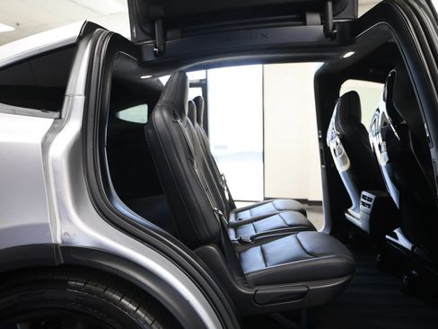 Used 2017 Tesla Model X 90D AWD/4WD image 41