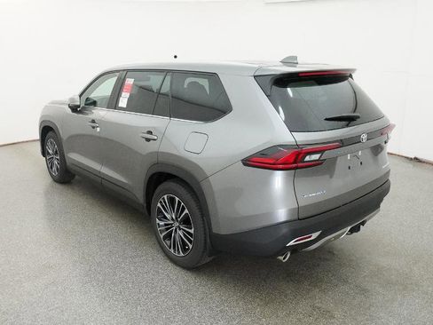 New 2026 Toyota Grand Highlander MAX Platinum image 13