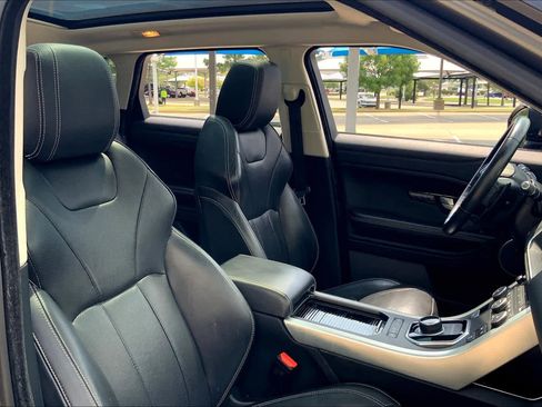 Used 2017 Land Rover Range Rover Evoque HSE AWD/4WD image 9