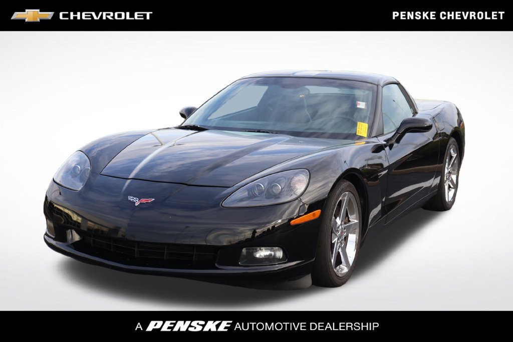Used 2007 Chevrolet Corvette Coupe w/ Preferred Equipment Group RWD image 1