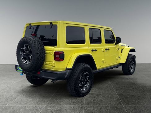 Used 2023 Jeep Wrangler Unlimited Rubicon 4xe w/ Cold Weather Group AWD/4WD image 7