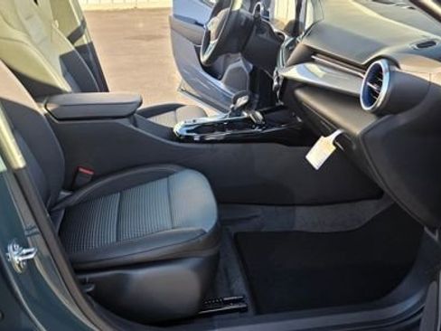 New 2026 Chevrolet Trax LT w/ Sunroof Package FWD image 15