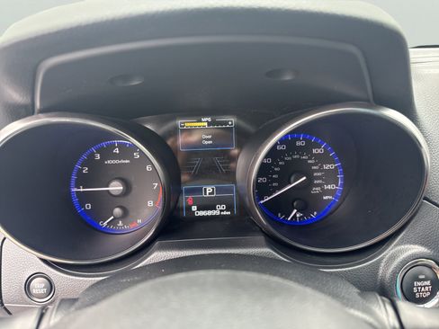Used 2019 Subaru Outback 2.5i Touring AWD/4WD image 14