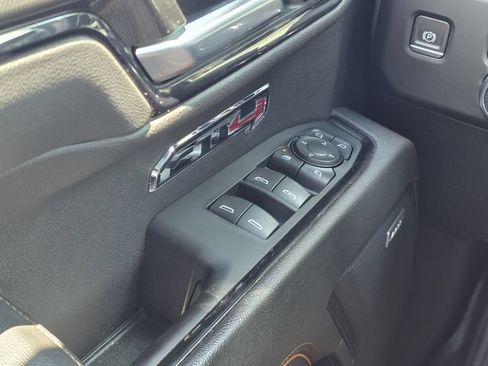 Used 2022 GMC Sierra 1500 AT4 w/ AT4 Premium Package AWD/4WD image 16