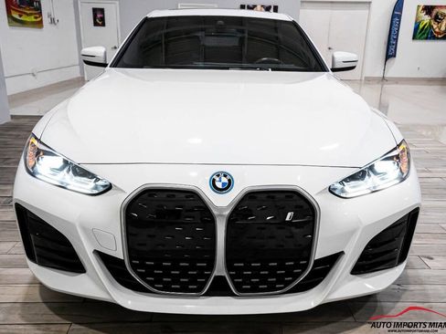 Used 2022 BMW i4 eDrive40 w/ M Sport Package image 90