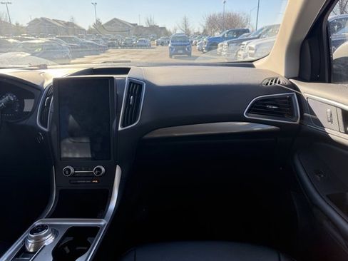 Certified 2023 Ford Edge SEL w/ Convenience Package image 12
