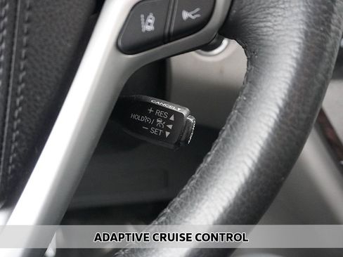 Used 2018 Toyota Sienna XLE w/ XLE Navigation Package image 5