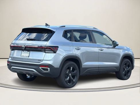 New 2026 Volkswagen Taos SEL AWD/4WD image 3