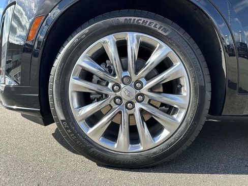 Certified 2024 Cadillac XT6 Premium Luxury w/ LPO, Floor Liner Package AWD/4WD image 11
