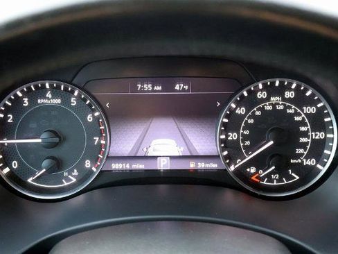 Certified 2021 Nissan Armada SV image 25