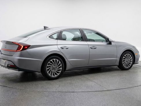 Used 2025 Hyundai Sonata SEL FWD image 9