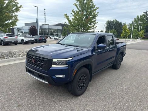 Used 2022 Nissan Frontier PRO-4X w/ Pro-4X Premium Package AWD/4WD image 1