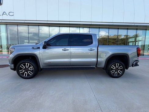 Used 2025 GMC Sierra 1500 AT4 w/ AT4 Premium Package AWD/4WD image 2