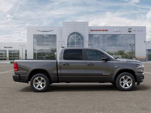 New 2026 RAM 1500 4x4 Crew Cab image 21
