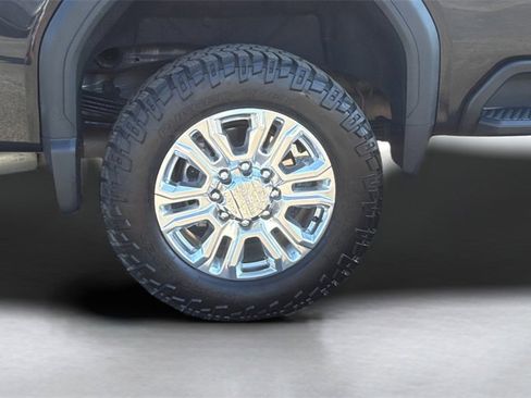 Used 2020 GMC Sierra 2500 Denali w/ Denali Ultimate Package image 17