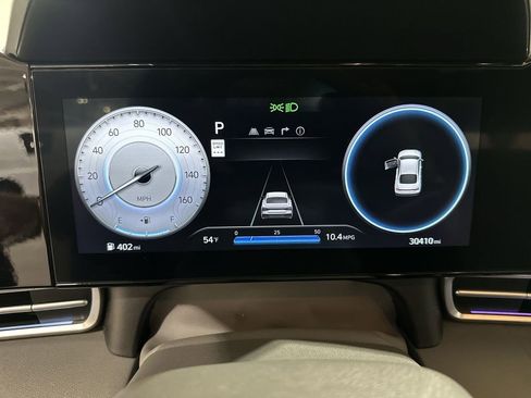 Used 2024 Hyundai Elantra SEL image 10