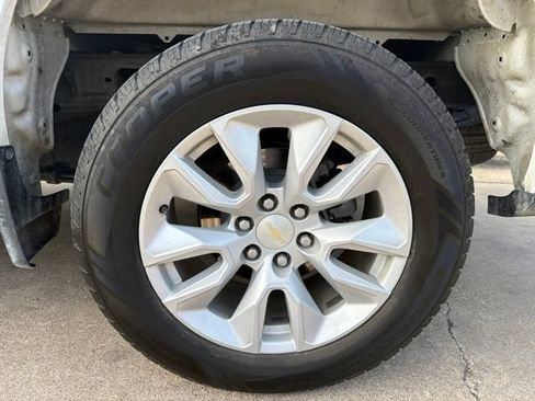 Used 2021 Chevrolet Silverado 1500 Custom RWD image 12