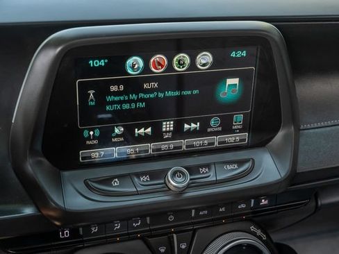 Used 2018 Chevrolet Camaro SS RWD image 27