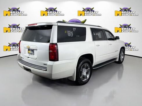 Used 2017 Chevrolet Suburban Premier image 5