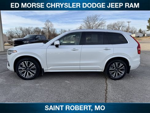Used 2022 Volvo XC90 T6 Momentum w/ Advanced Package image 8