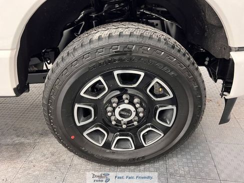 New 2026 Ford F250 Platinum image 17