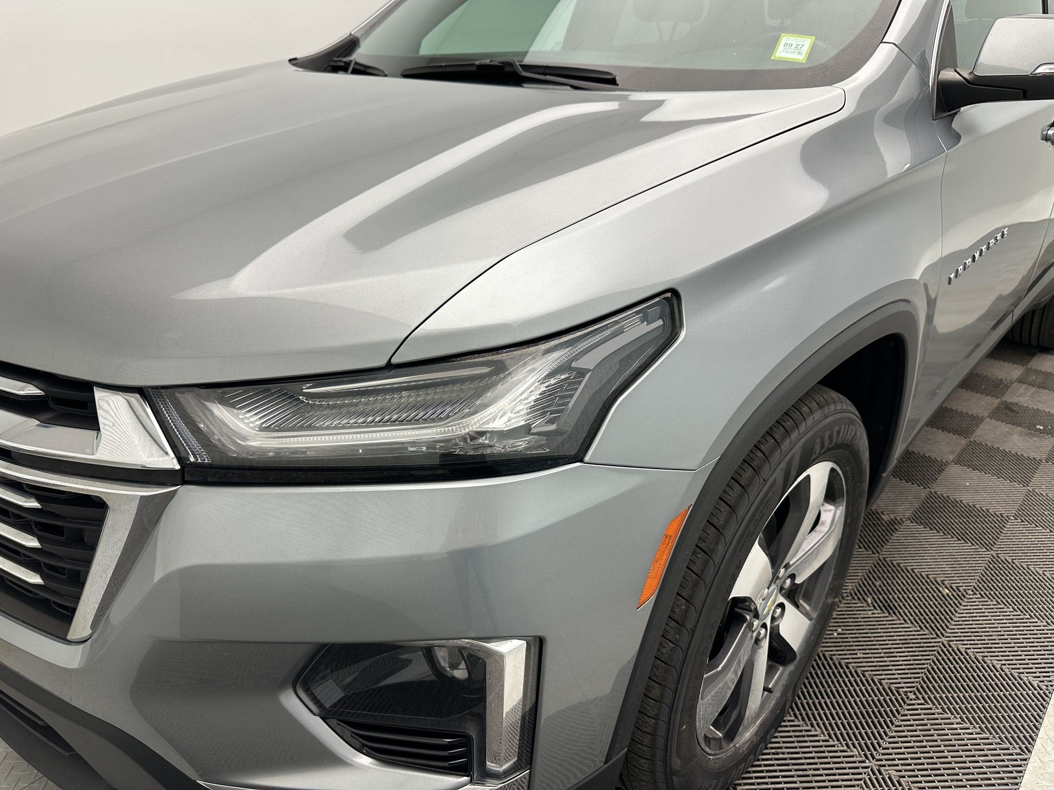 Certified 2023 Chevrolet Traverse LT w/ LT Premium Package AWD/4WD image 11