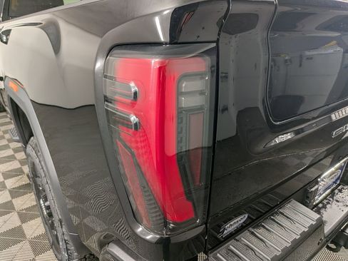 New 2026 GMC Sierra 3500 AT4 w/ AT4 Premium Plus Package AWD/4WD image 12