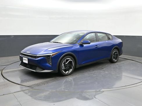 Used 2025 Kia K4 EX FWD image 28