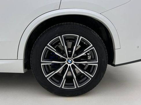 Used 2021 BMW X5 xDrive40i w/ M Sport Package image 27