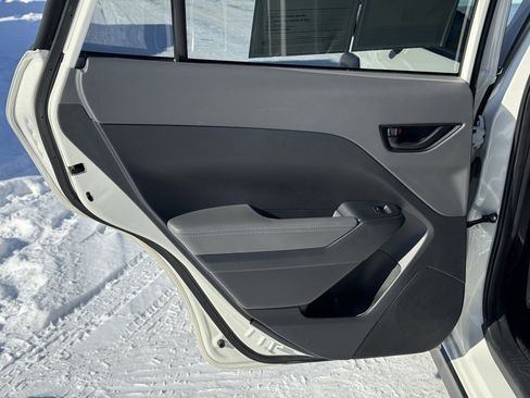 Used 2024 Subaru Crosstrek 2.0i Premium image 17